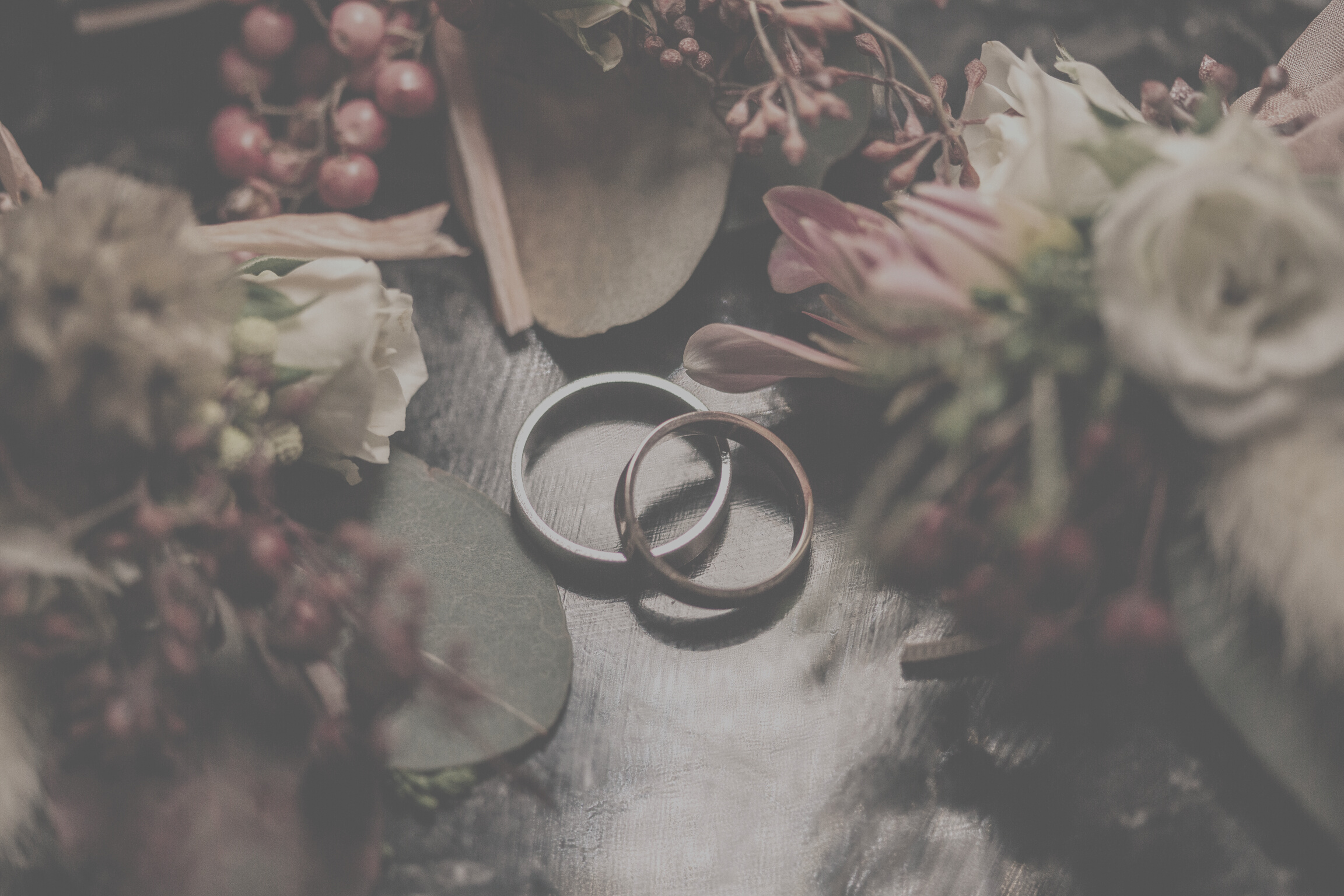Rustic Wedding rings